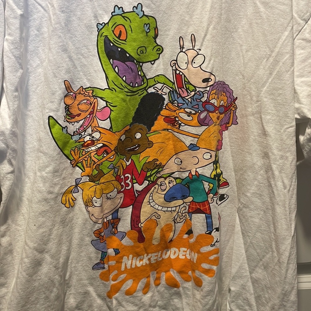 Medium Old school cartoon shirt